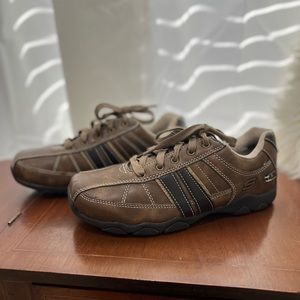 Boys size 5 shoes